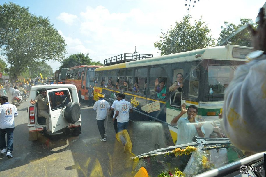 Dictator-Movie-Team-Amaravathi-Tour